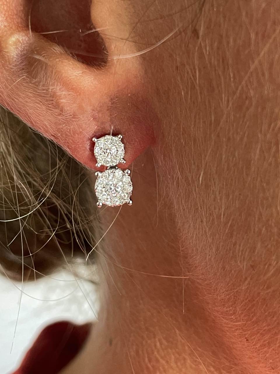ALCANTARA earring in white gold and diamonds