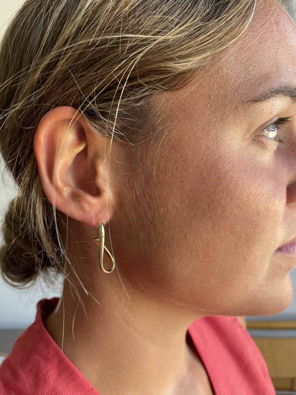 GRATO designer earrings in 18-karat yellow gold