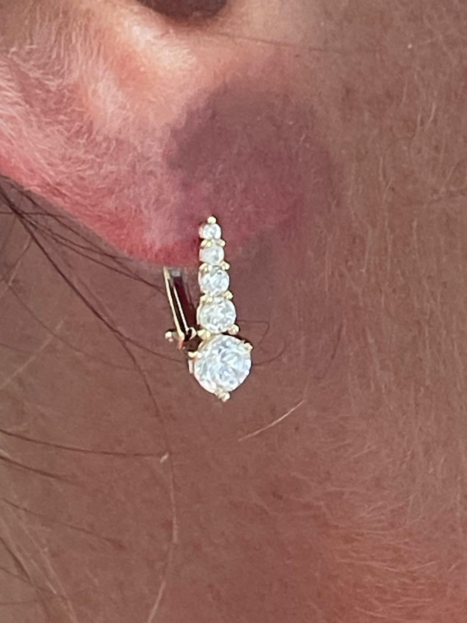 LAGOS pendant with cubic zirconia in 18k yellow gold with Catalan clasp