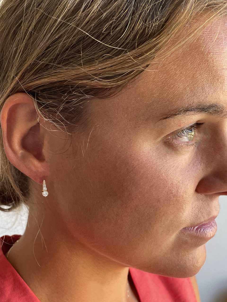 LAGOS pendant with cubic zirconia in 18k yellow gold with Catalan clasp