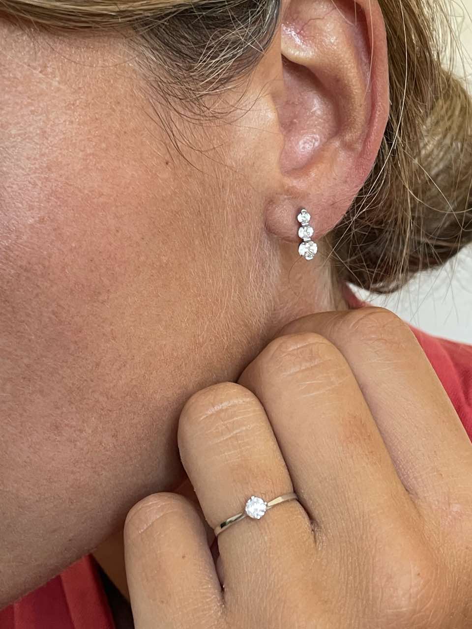 VARZIM pendant with cubic zirconia in 18-karat white gold