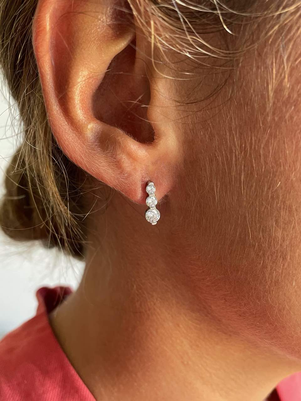 VARZIM pendant with cubic zirconia in 18-karat white gold