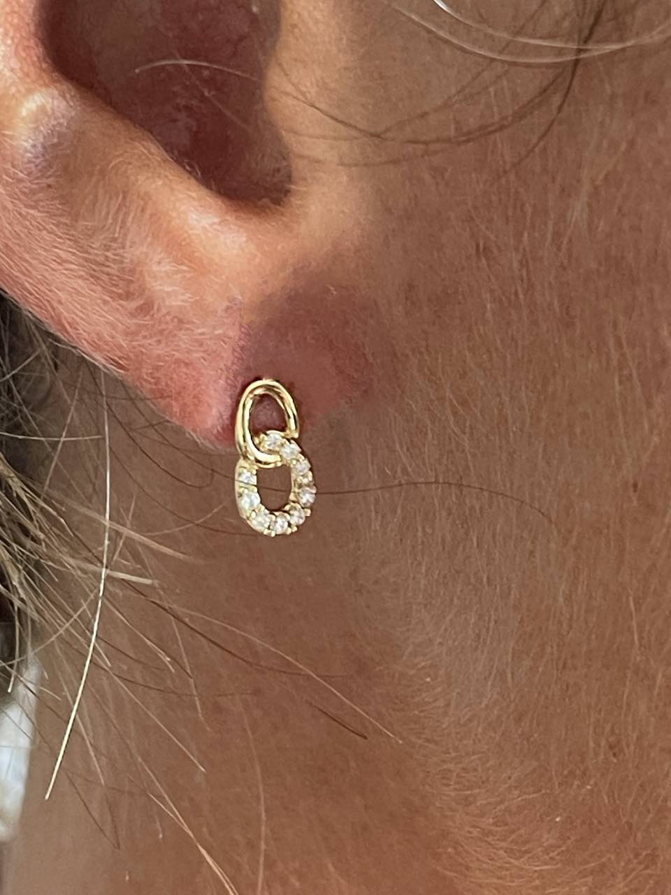 COCO earring in 18-karat yellow gold and cubic zirconia