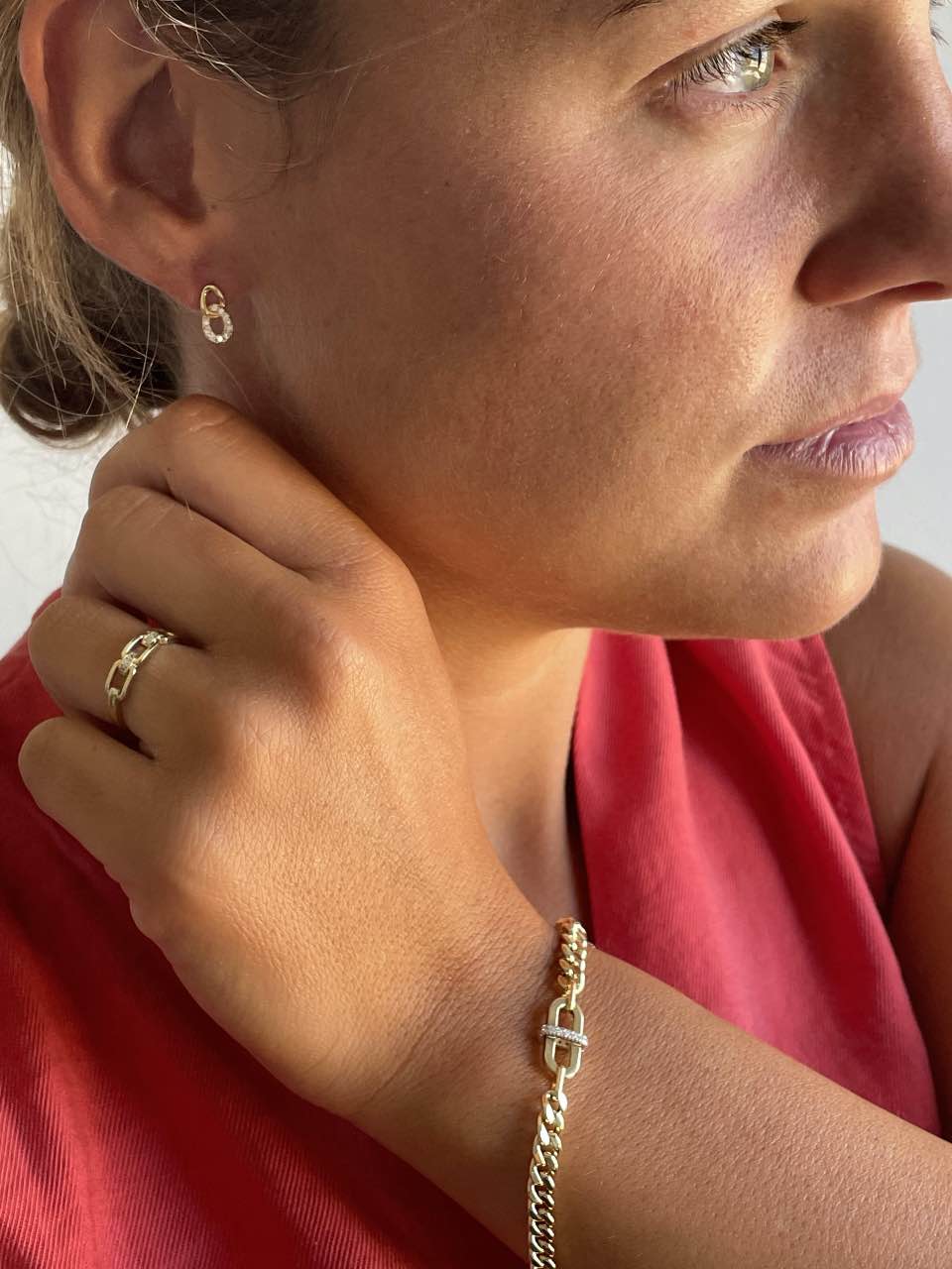 COCO earring in 18-karat yellow gold and cubic zirconia