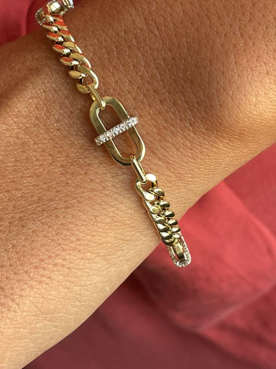 Pulsera SINTRA en oro amarillo de 18 ktes con circonitas