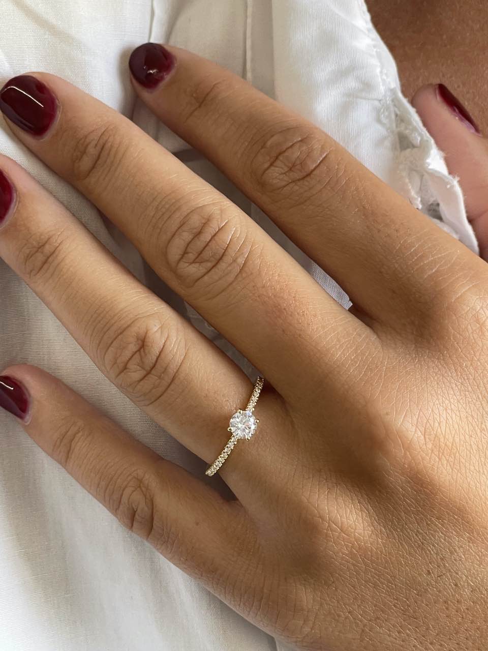 COLINA solitaire wedding band in 18k yellow gold with cubic zirconia