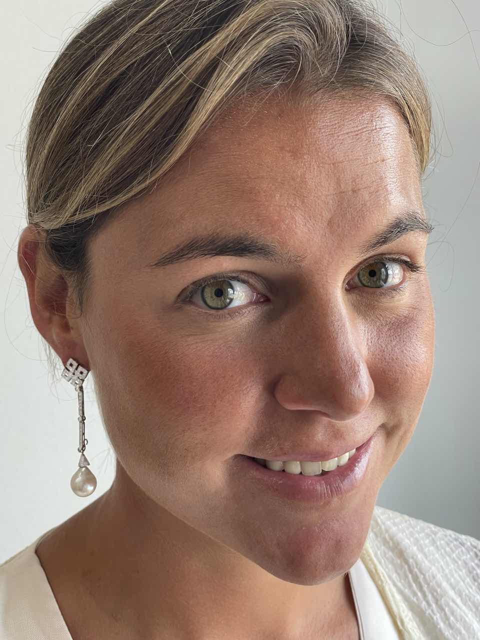 NOVICE detachable earrings in 18k white gold and diamonds