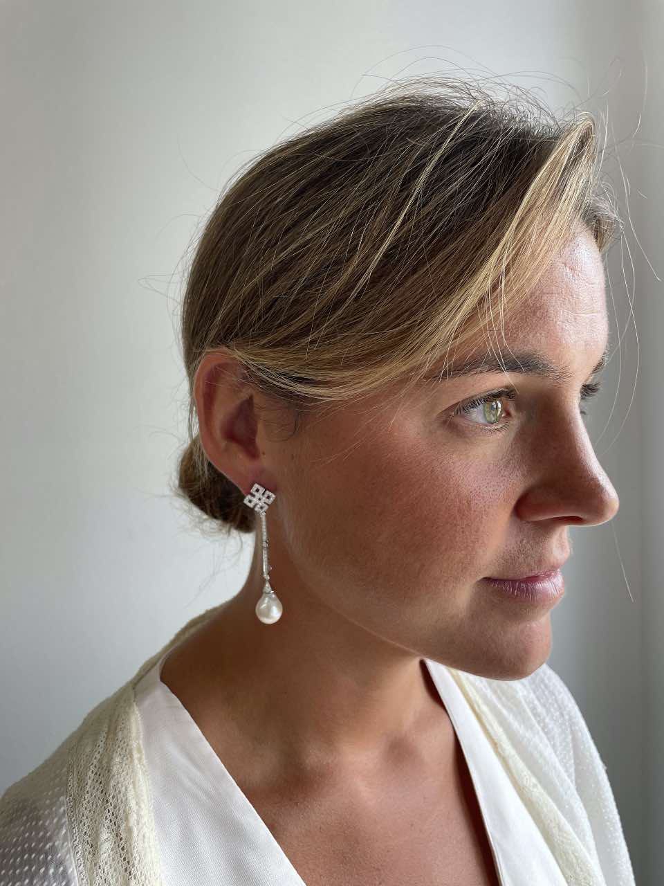 NOVICE detachable earrings in 18k white gold and diamonds