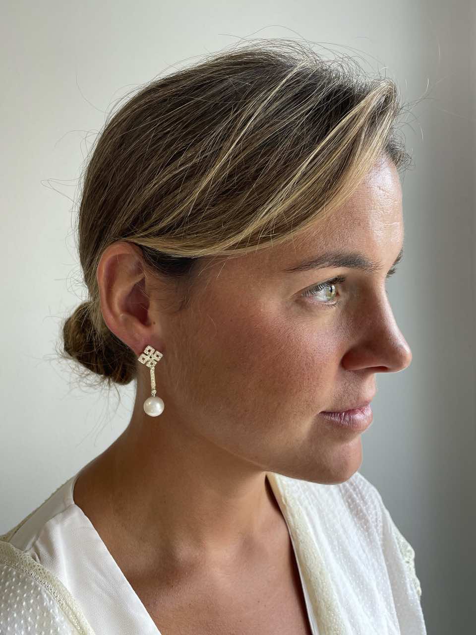 MAGNO detachable earrings in 18k yellow gold and diamonds