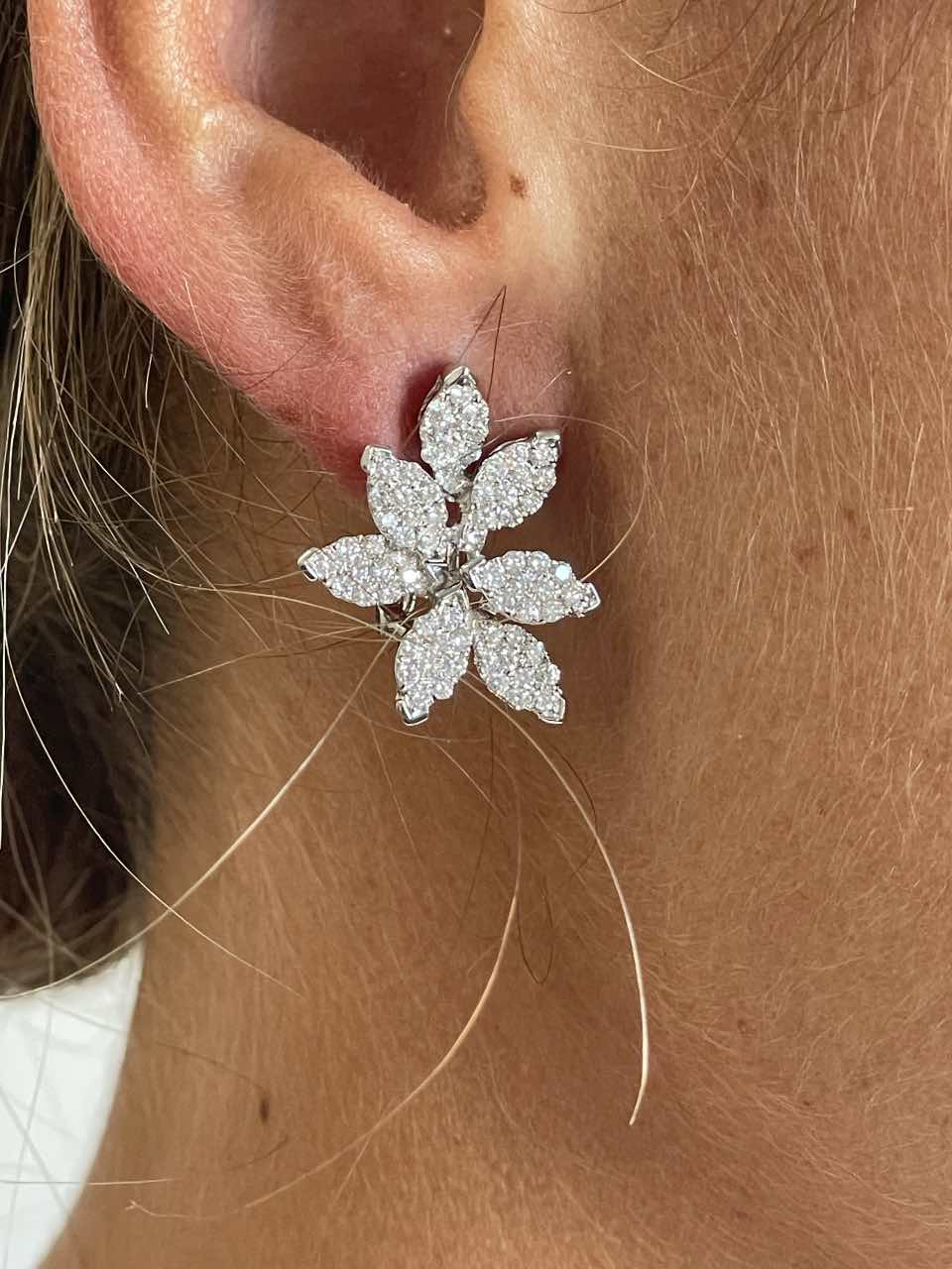 18k white gold leaf front earring with diamonds