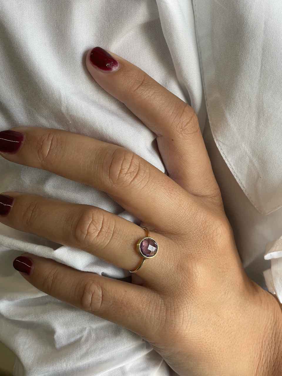 CENTURIO amethyst ring in 18-karat yellow gold