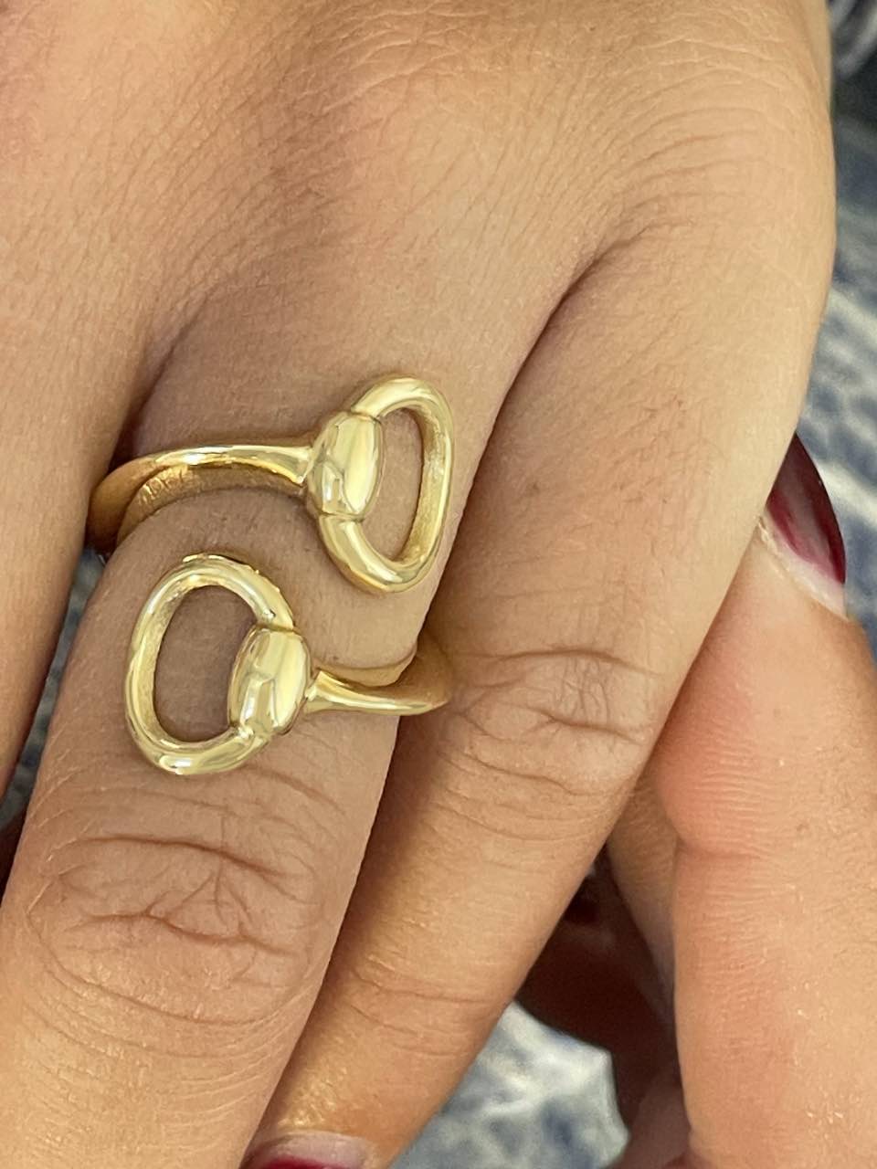 Sunflower ring, you and me, fillet bite in 18-karat yellow gold