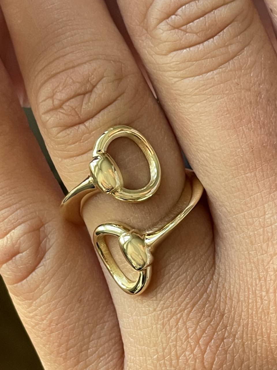 Sunflower ring, you and me, fillet bite in 18-karat yellow gold