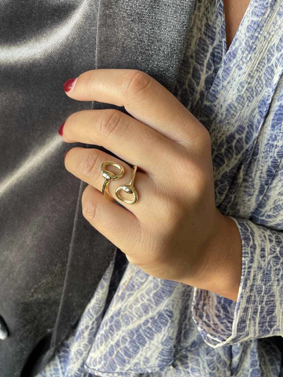 Sunflower ring, you and me, fillet bite in 18-karat yellow gold