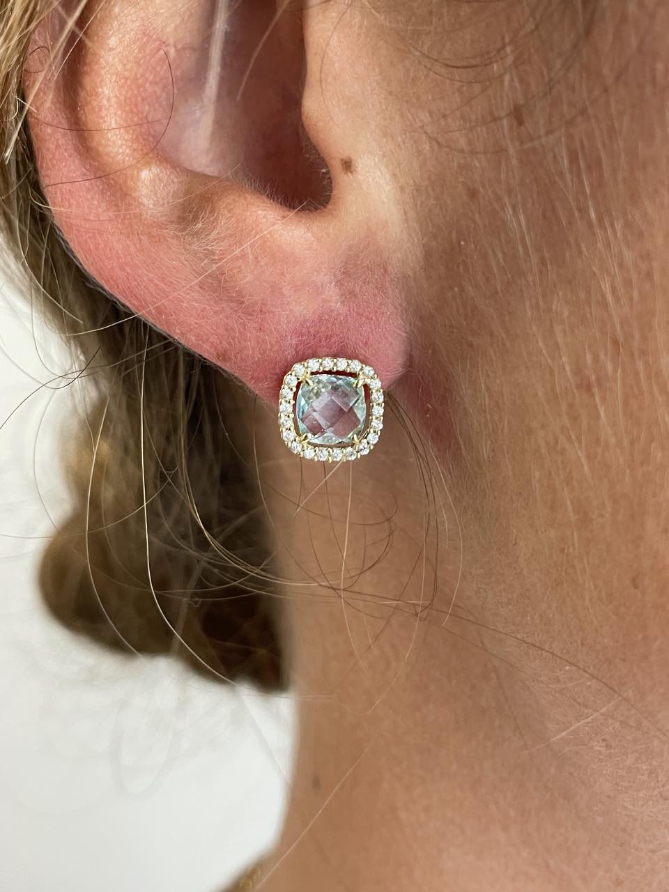 ACAMAR blue topaz earring with cubic zirconia in 18k gold