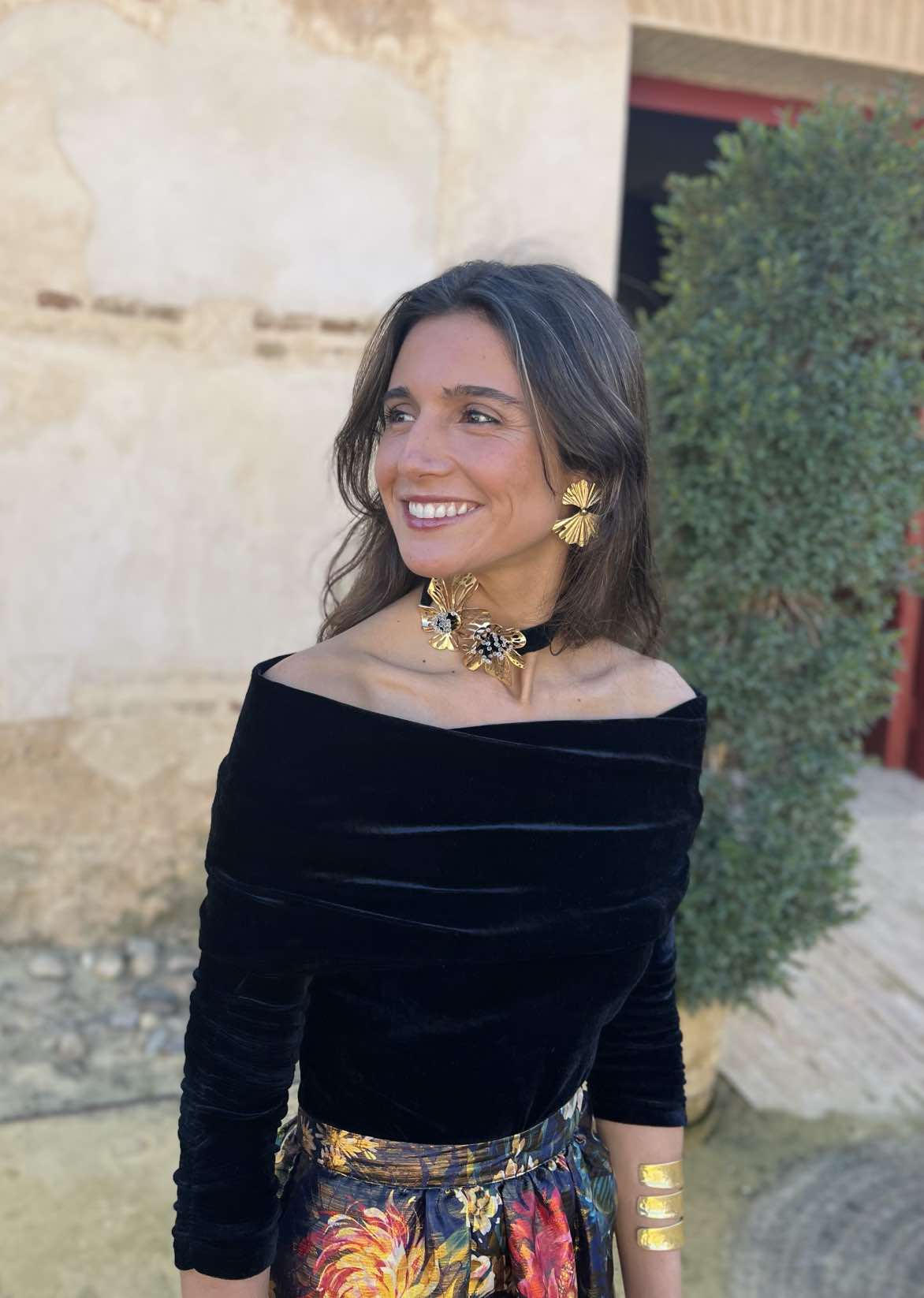 Large 18 Karat Yellow Gold Hydrangea Earrings