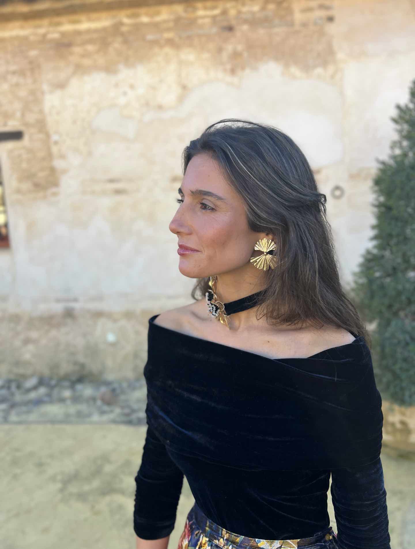 Large 18 Karat Yellow Gold Hydrangea Earrings