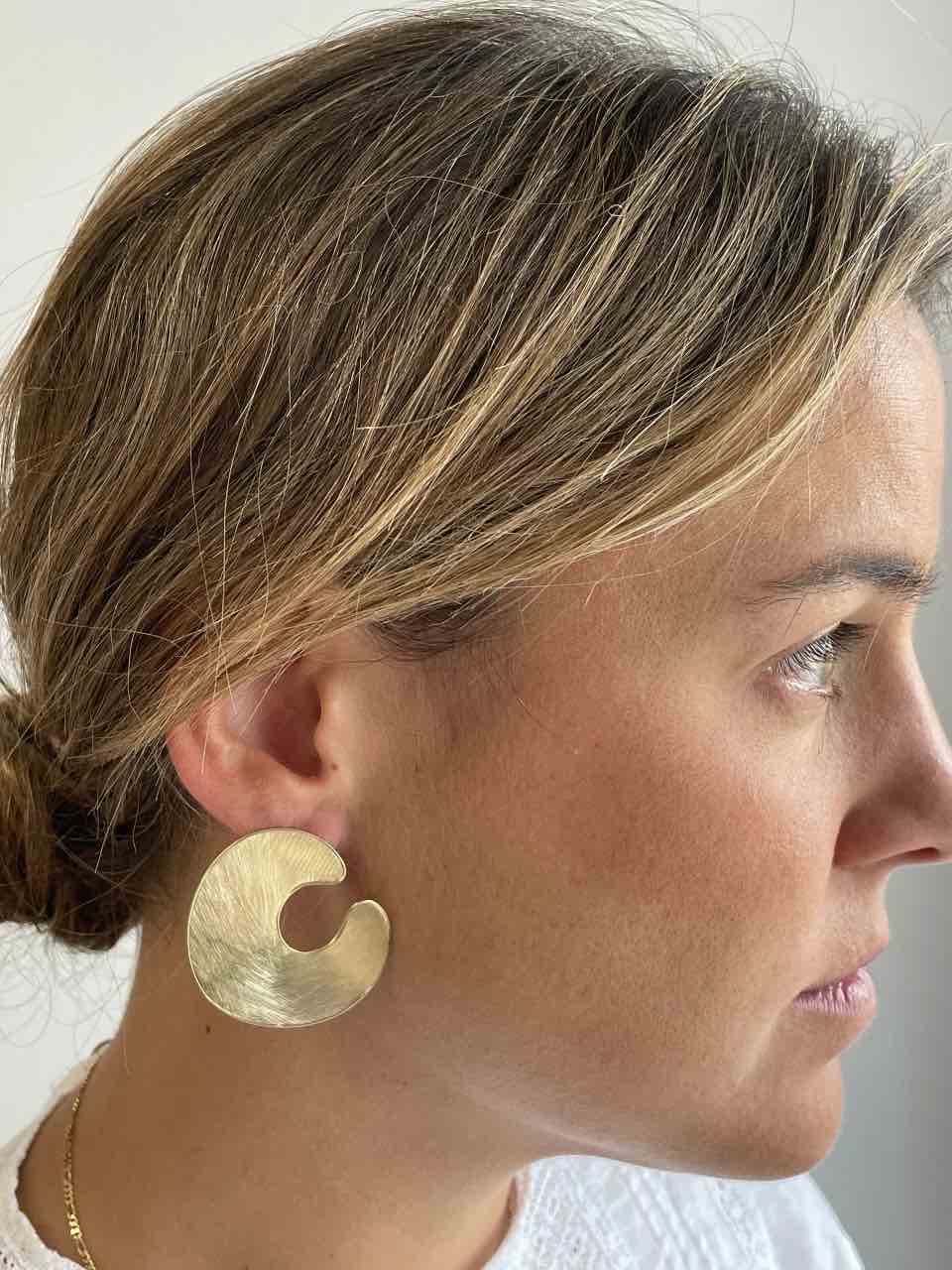 Large MARGARITA earrings in 18k yellow gold