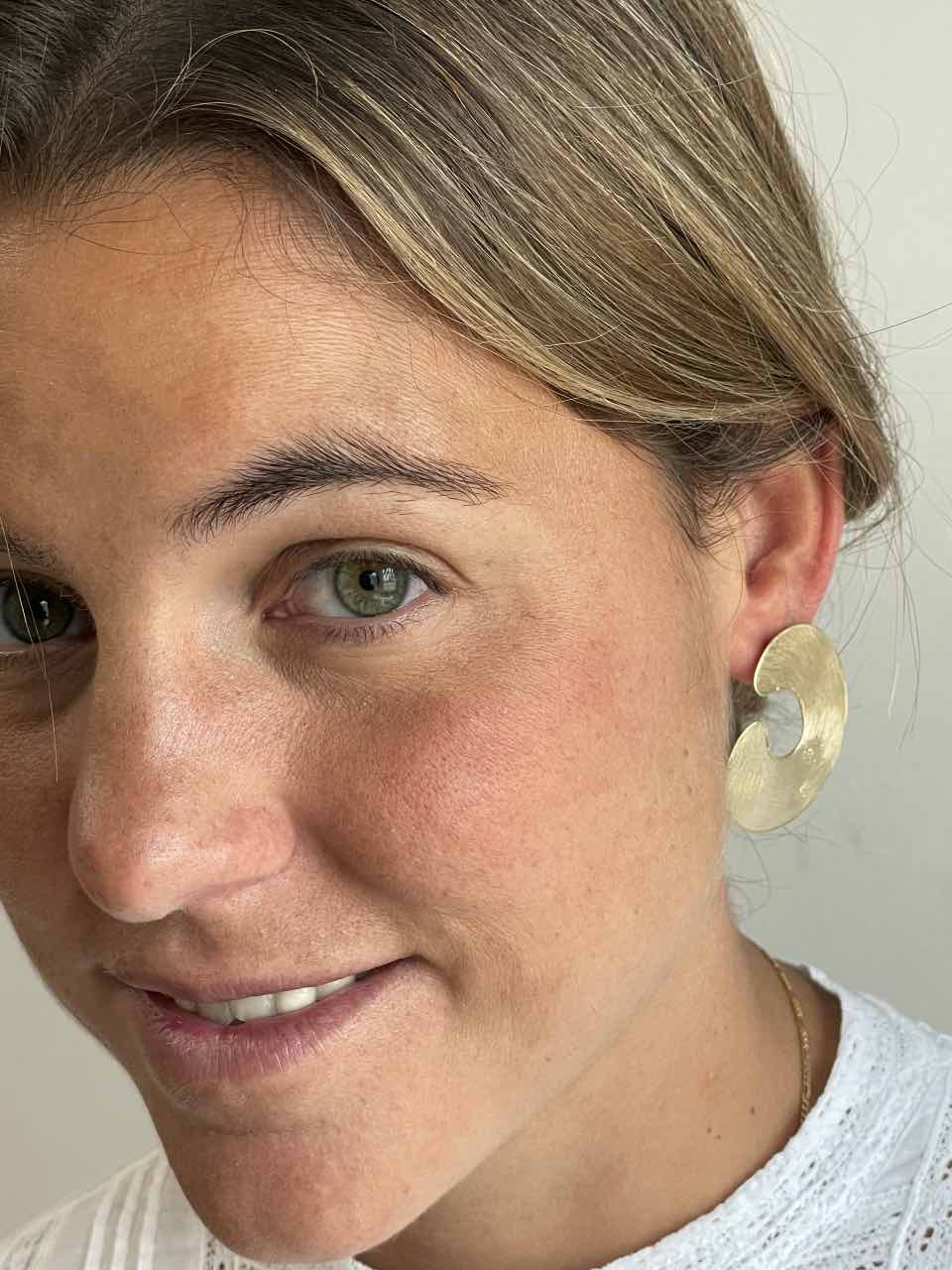 Large MARGARITA earrings in 18k yellow gold
