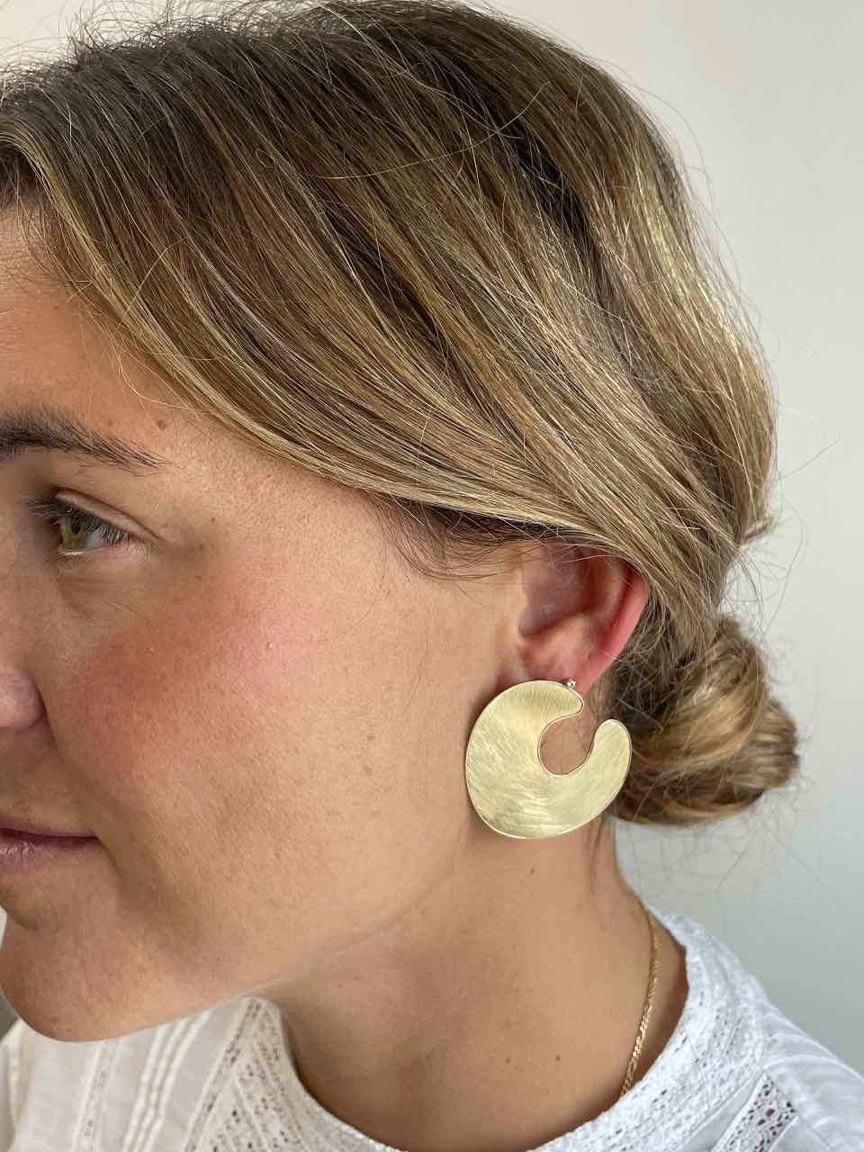 Large MARGARITA earrings in 18k yellow gold