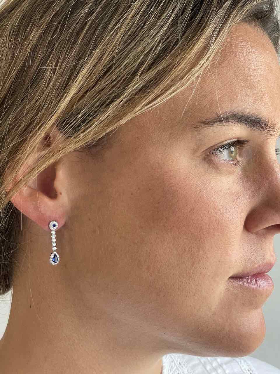 ISTAM earrings in 18-karat white gold with cubic zirconia and sapphire