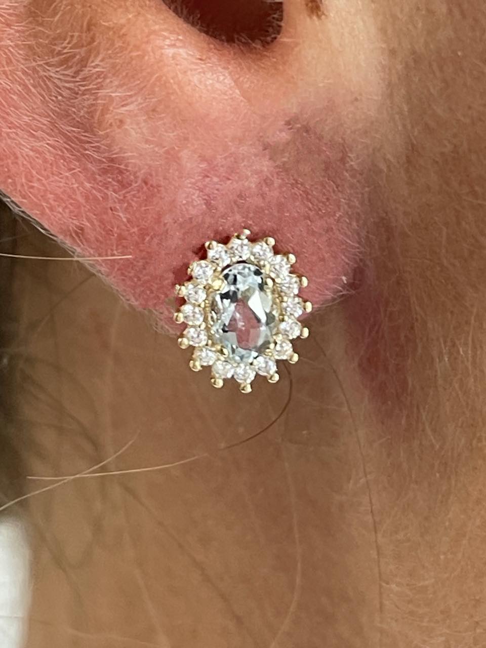 KARAKA earrings in 18-karat yellow gold with cubic zirconia and aquamarine