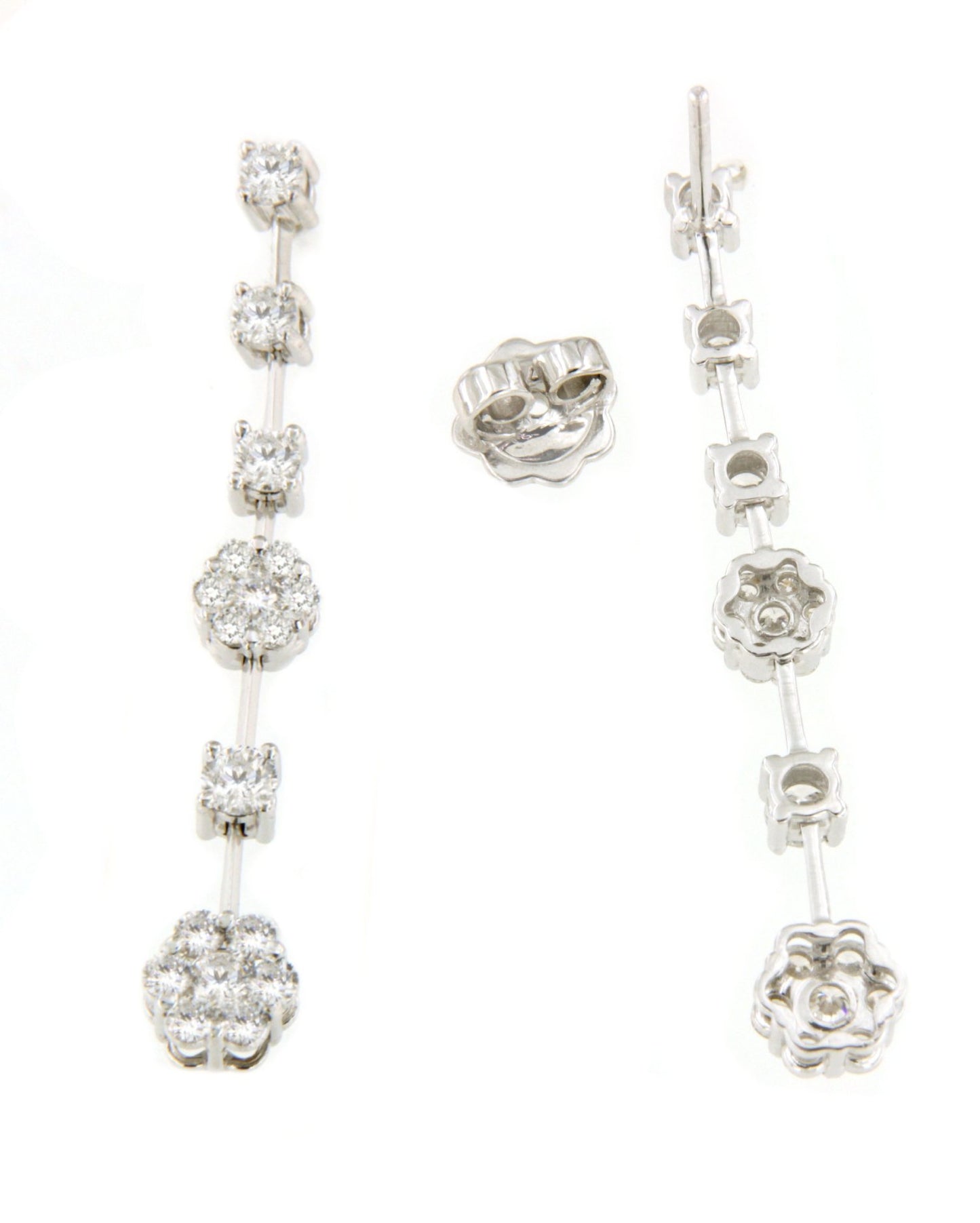 Long MACON earring with diamonds in 18k white gold