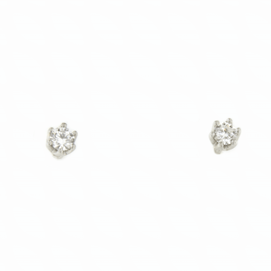 Beziers stud earrings in diamonds set in 18k white gold