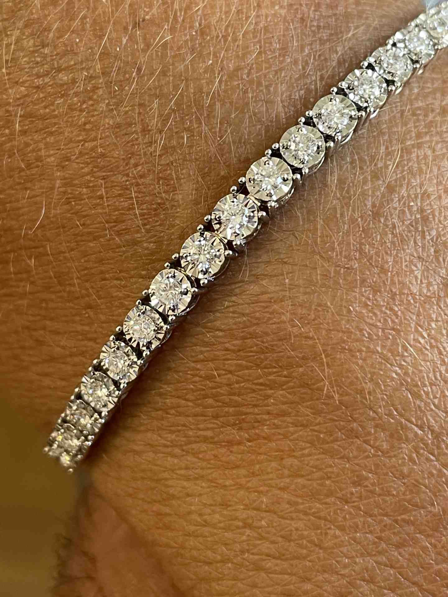 Pulsera TARBES riviere ajustable de brillantes en oro blanco 18 ktes.