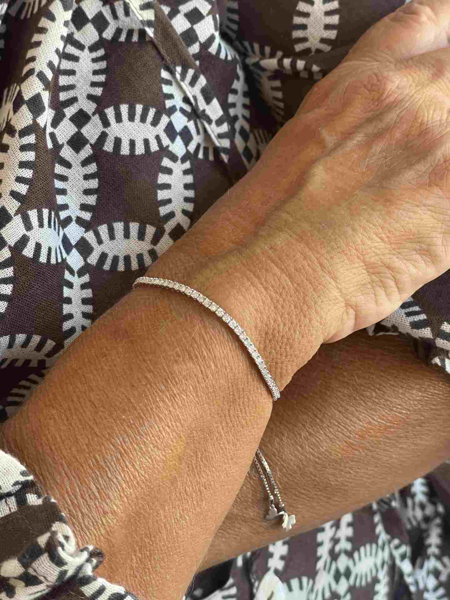 Pulsera LE MANS riviere ajustable de brillantes en oro blanco 18 ktes.