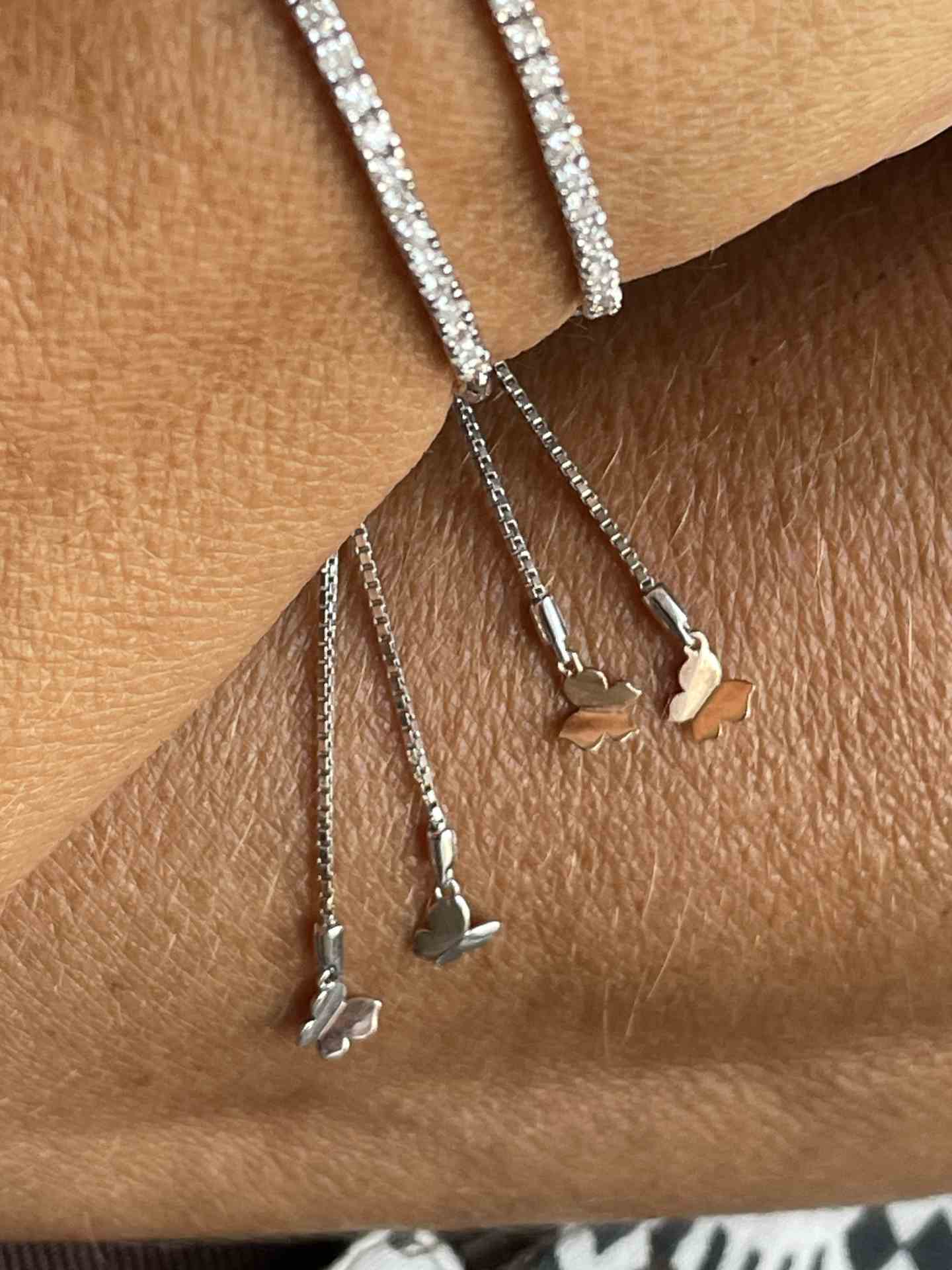 Pulsera LE MANS riviere ajustable de brillantes en oro blanco 18 ktes.