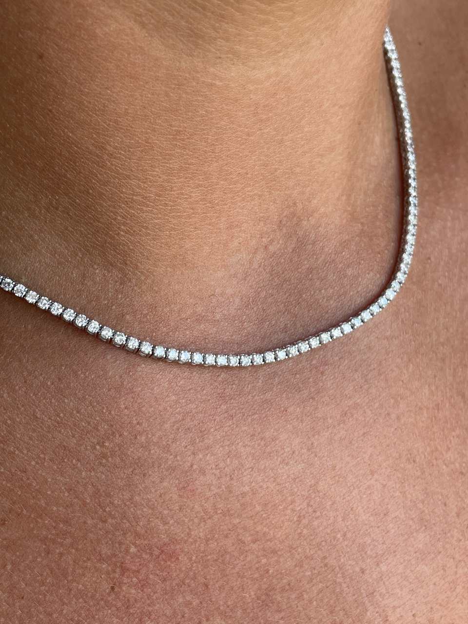 MENDE riviere choker with diamond in 18k white gold.