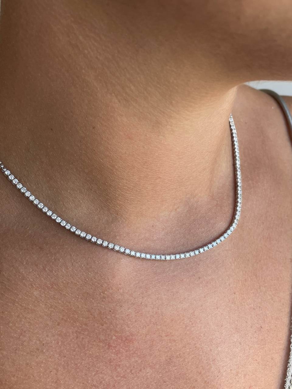 MENDE riviere choker with diamond in 18k white gold.