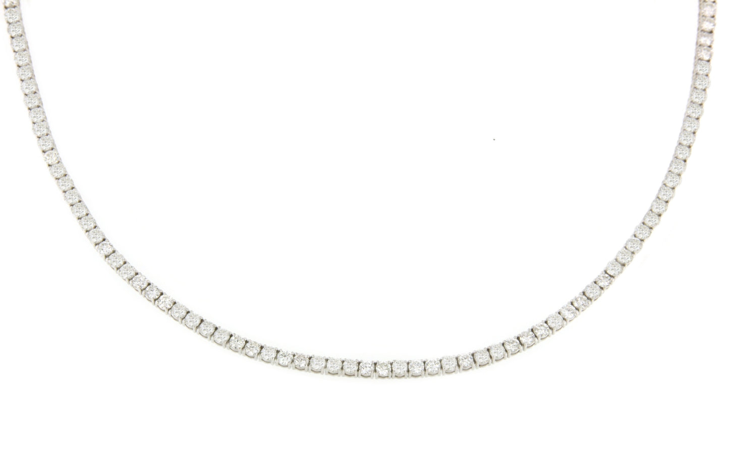 NIORT diamond riviere choker in 18k white gold.