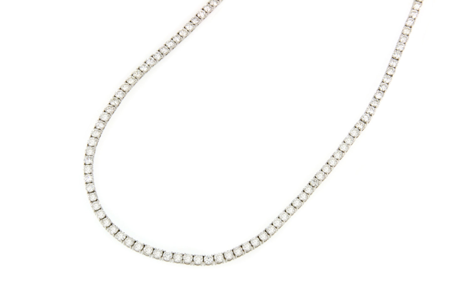 NIORT diamond riviere choker in 18k white gold.