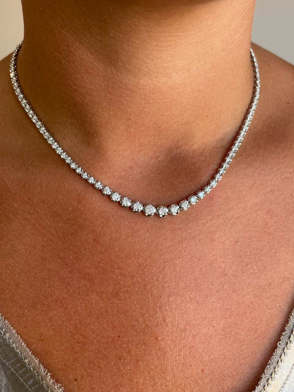 ABBEVILLE diamond riviere choker in 18-karat white gold