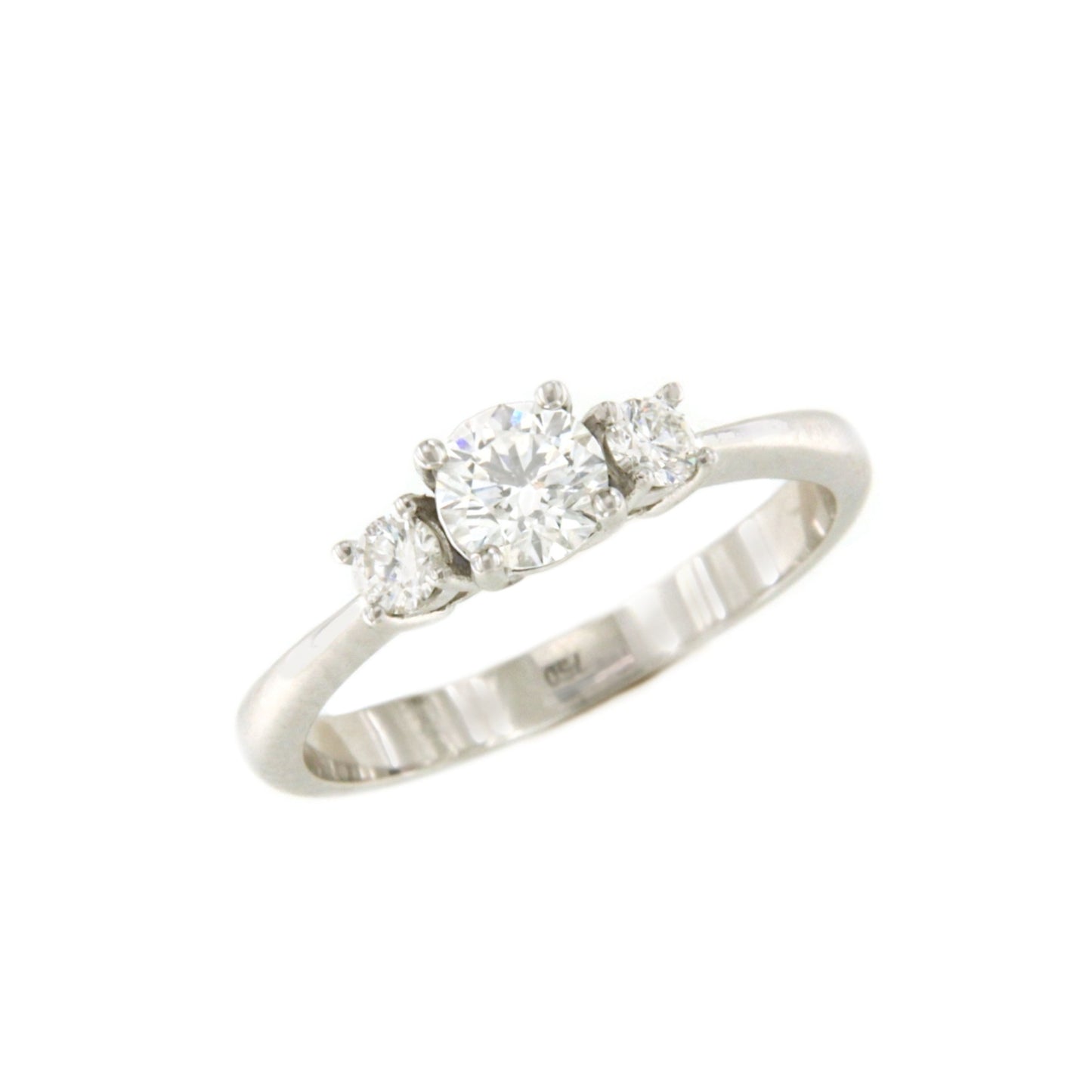 Anillo ANNECY tresillo de diamantes talla brillante en oro blanco 18 ktes