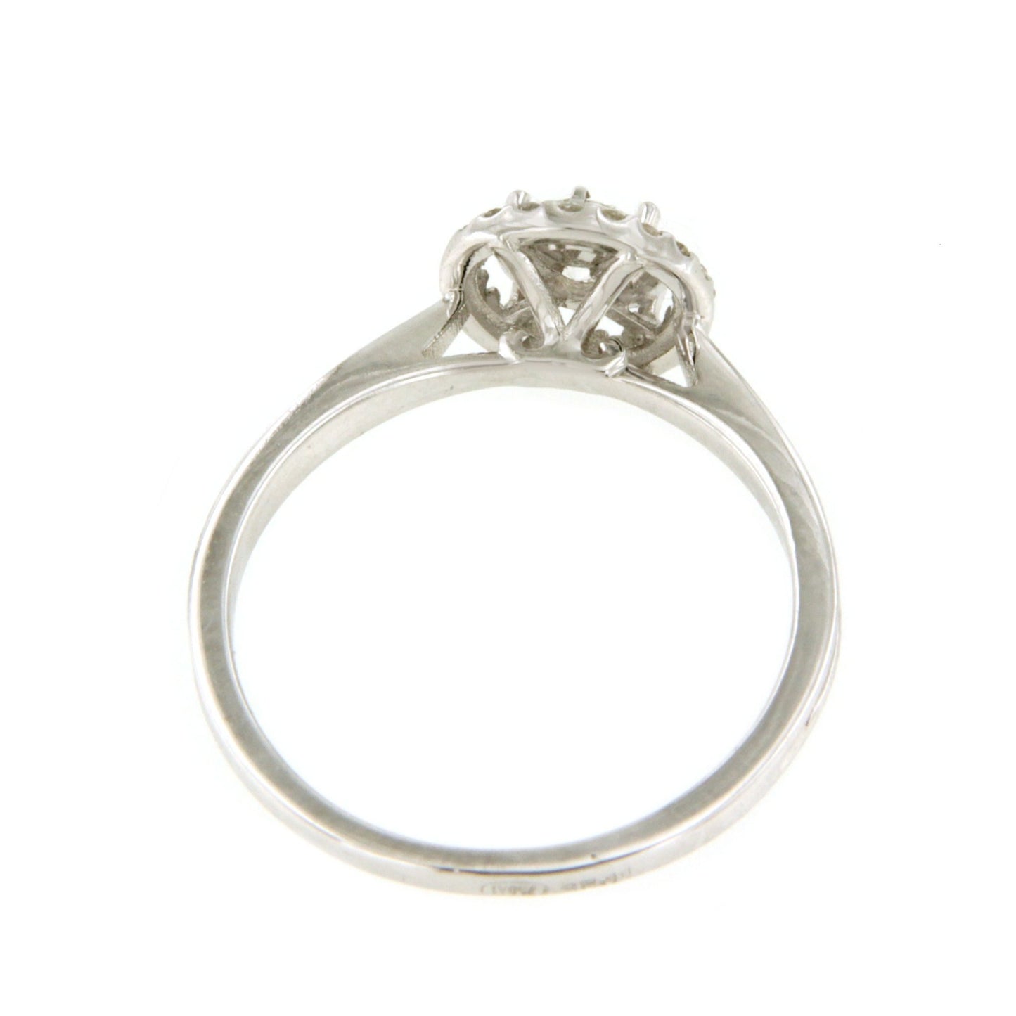 Anillo BASTIA solitario con orla de brillante en oro blanco 18 ktes