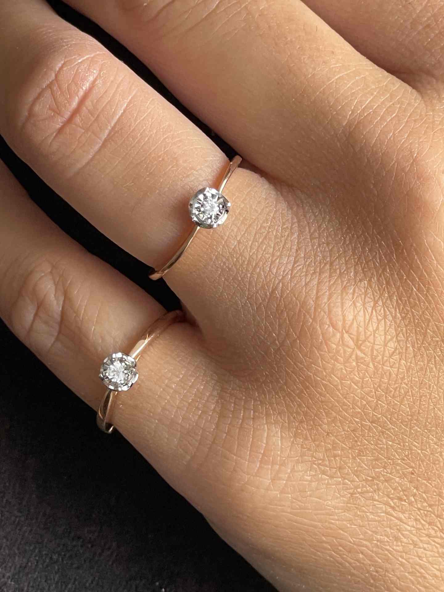 BIARRITZ solitaire ring with brilliant-cut diamond in 18k rose gold.