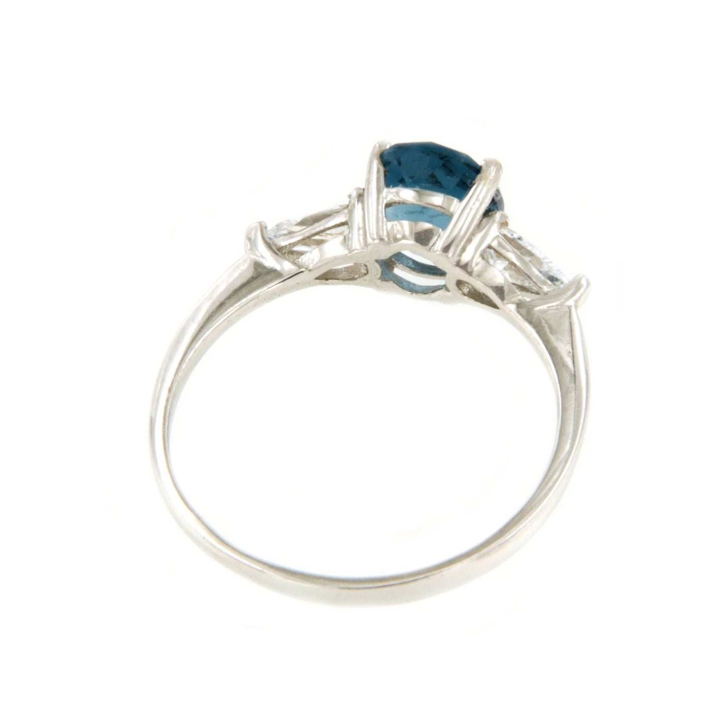 Anillo ATLANTIS en oro blanco de 18 kilates con circonitas y London Blue