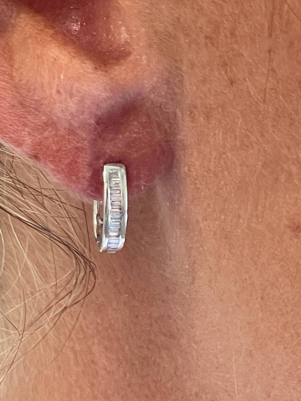 SANLUCAR earring, small baguette hoop in 18k white gold