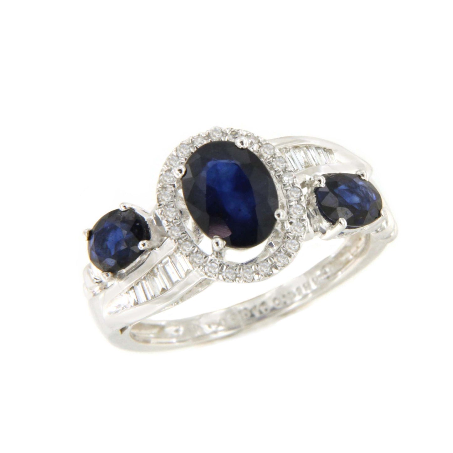 CAMAS ring in 18k white gold with sapphires and diamonds.