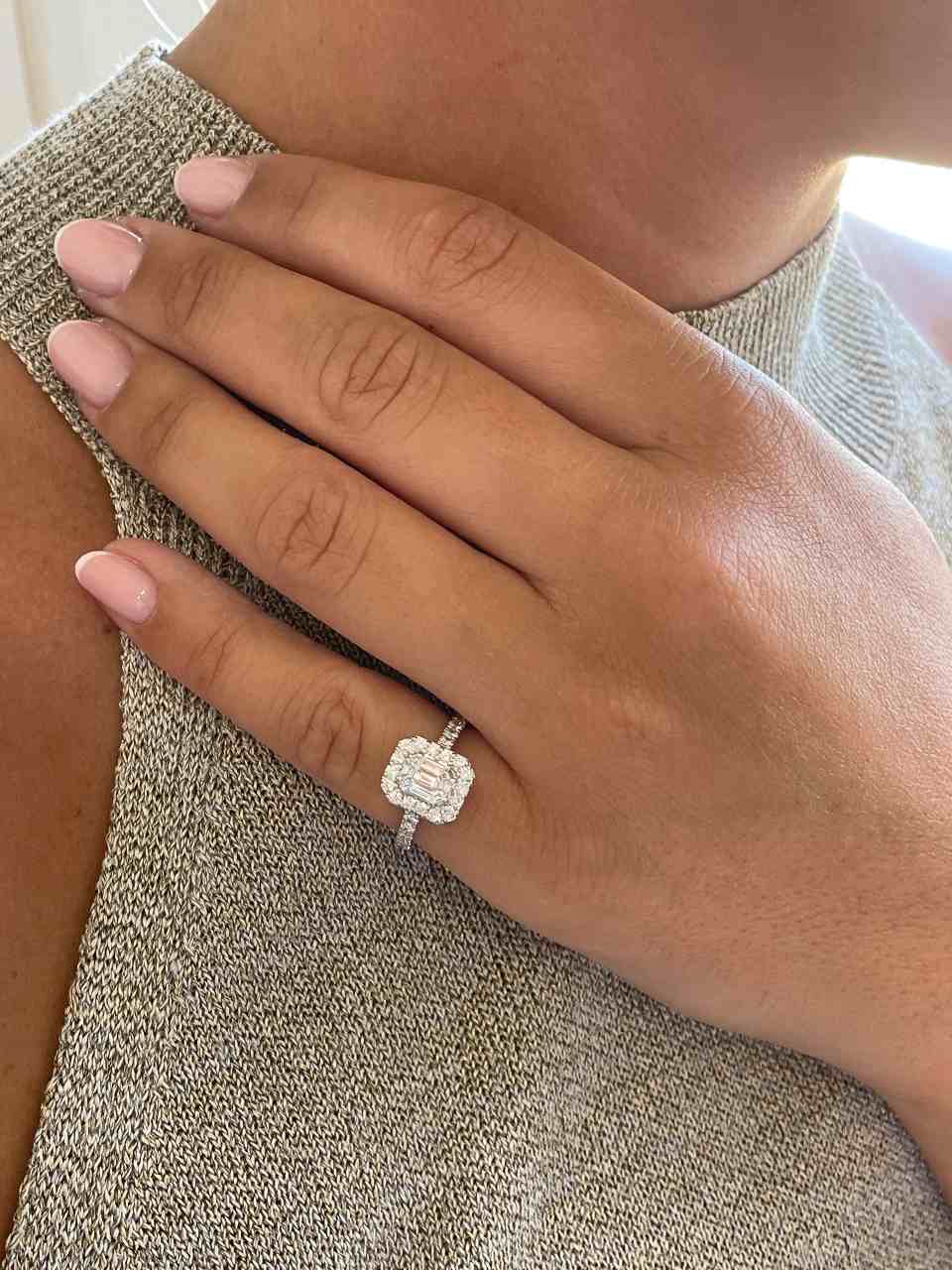 Anillo GRANADA en oro blanco 18 ktes con brillantes y baguettes