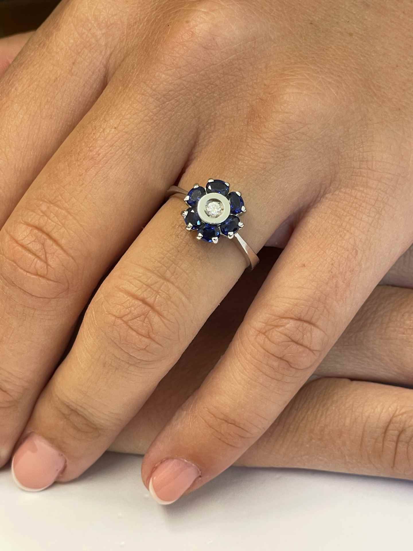 Anillo ALCOBENDAS solitario de brillante y zafiros oro 18 ktes