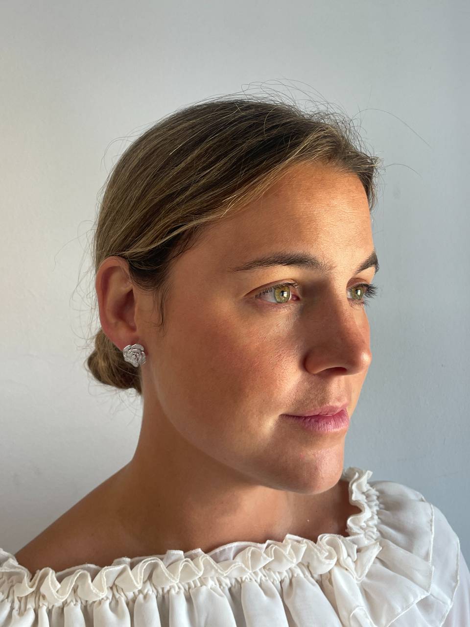 Pendientes PIÑA flor en oro blanco de 18 kilates con diamantes talla brillante