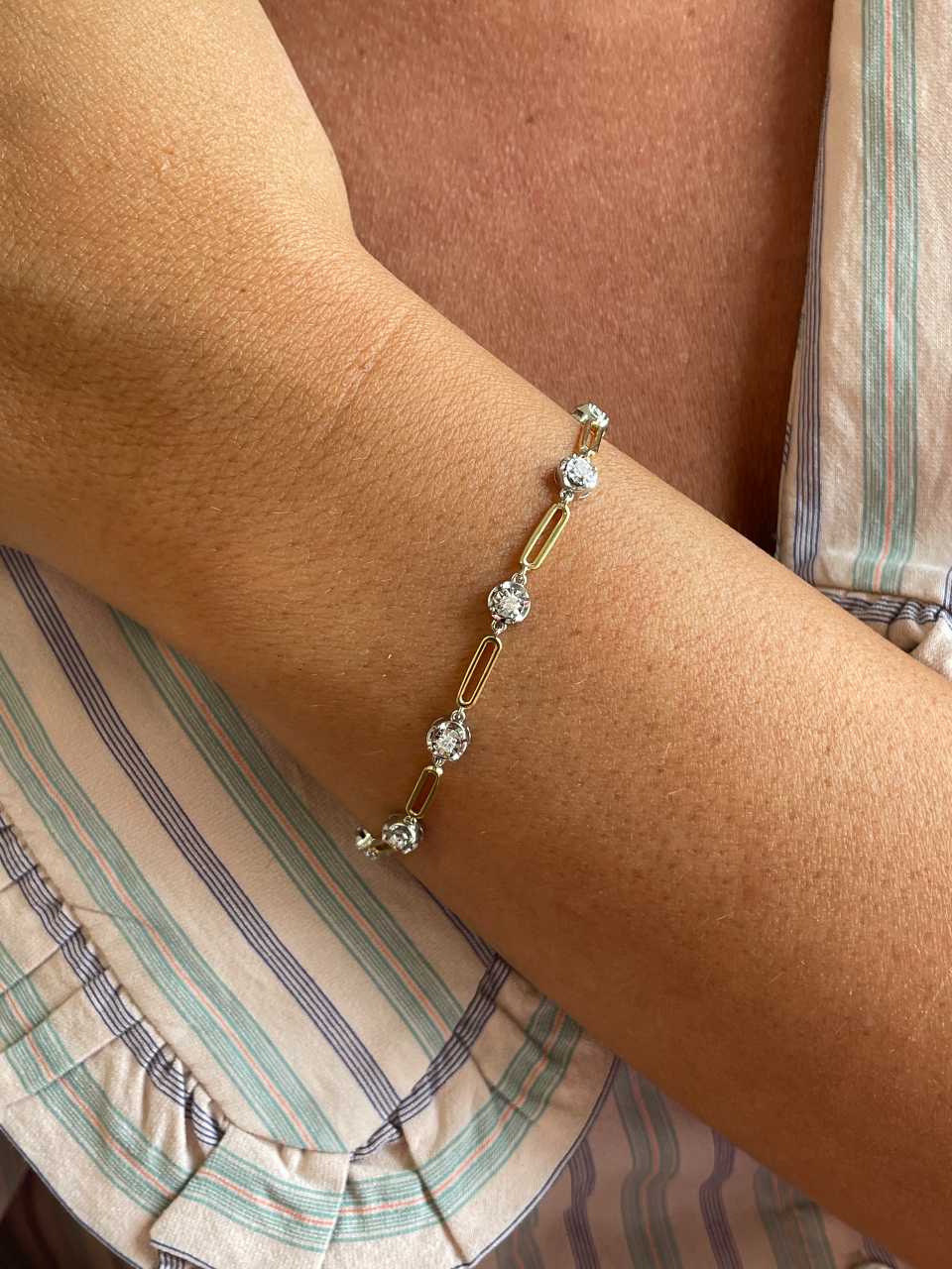 Pulsera ARONIA en oro blanco y amarillo de 18 ktes con brillantes