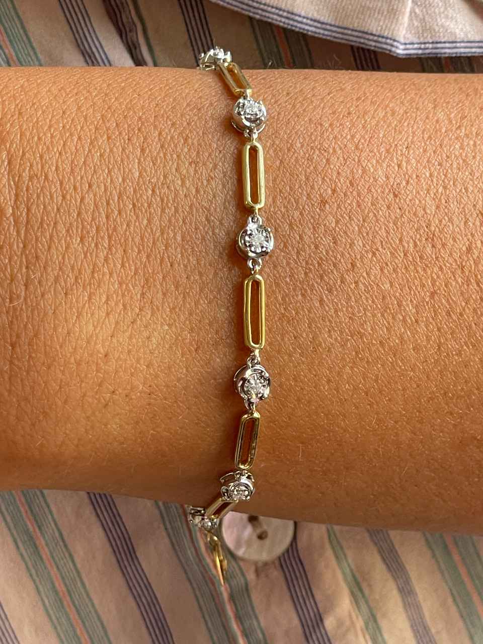 Pulsera ARONIA en oro blanco y amarillo de 18 ktes con brillantes