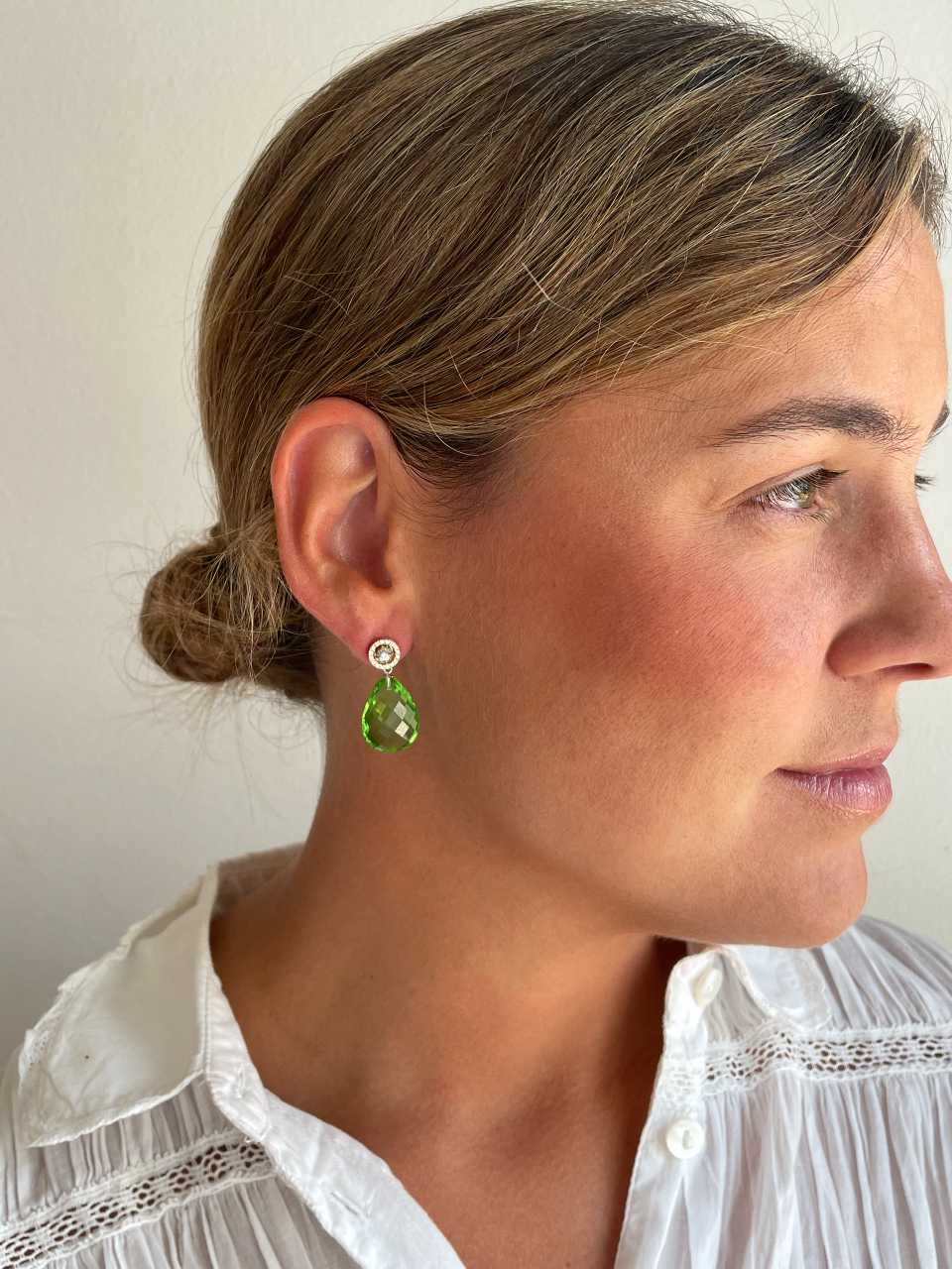 MUNICH detachable earrings in 18k yellow and white gold with diamonds.