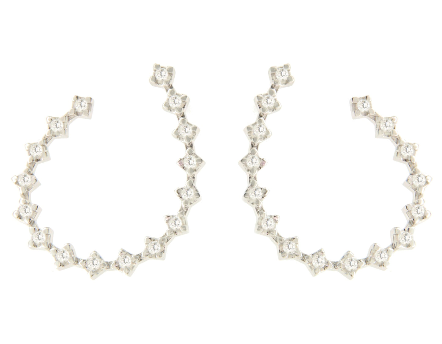 WINDSOR open hoop earring in 18k white gold with diamonds