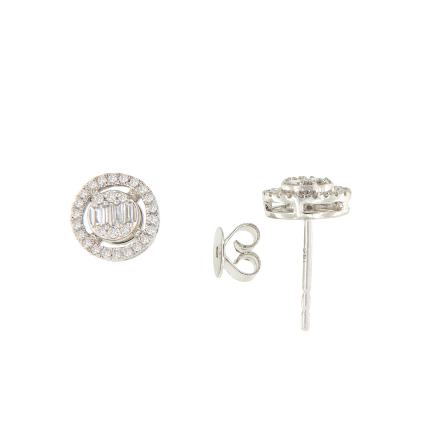 KIRUNA earring in 18k white gold with diamonds and baguettes.